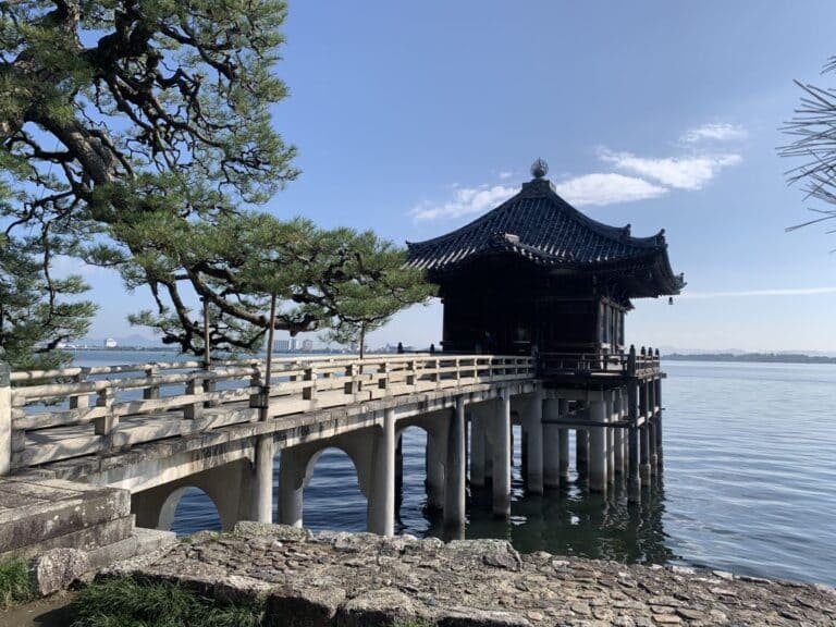 How to Get to the Stunning Ukimido Shrine From Kyoto