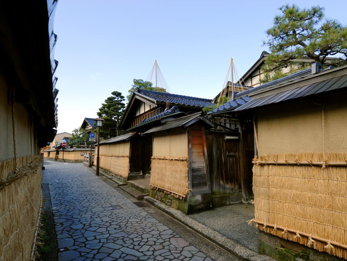 Stone walled buildings in Nagamachi, Kanazawa