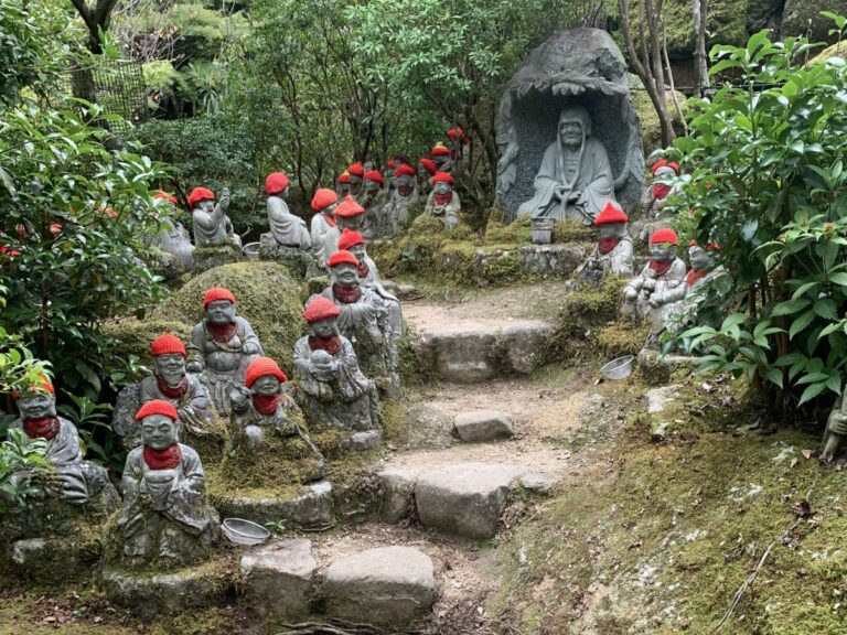 statues at Daishoin temple, miyajima