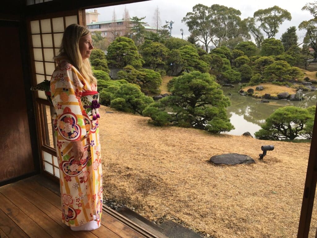 Helen from Japlanease in a kimono