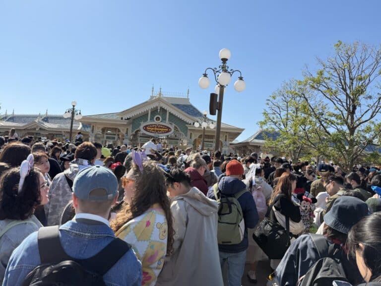 queue for Happy Entry at Tokyo Disneyland